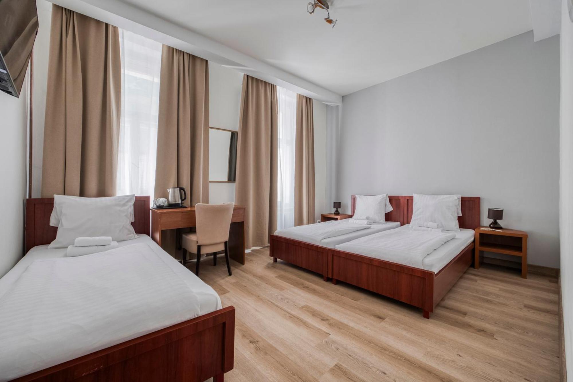 Koruna Hotel — Fotky 2